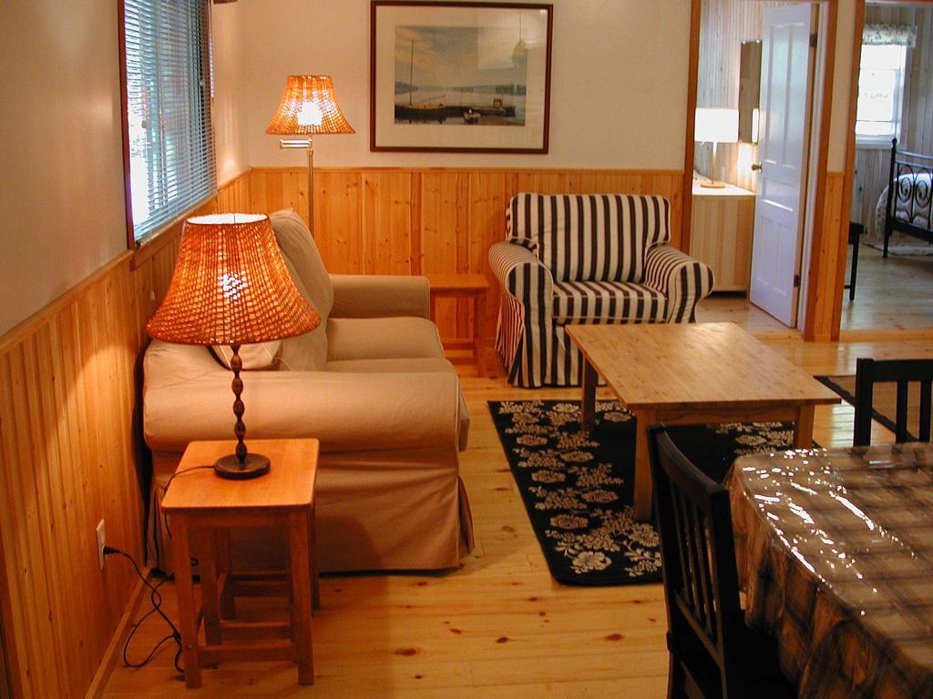 Birch Cliff Lodge On Baptiste Lake Highland Grove Phòng bức ảnh
