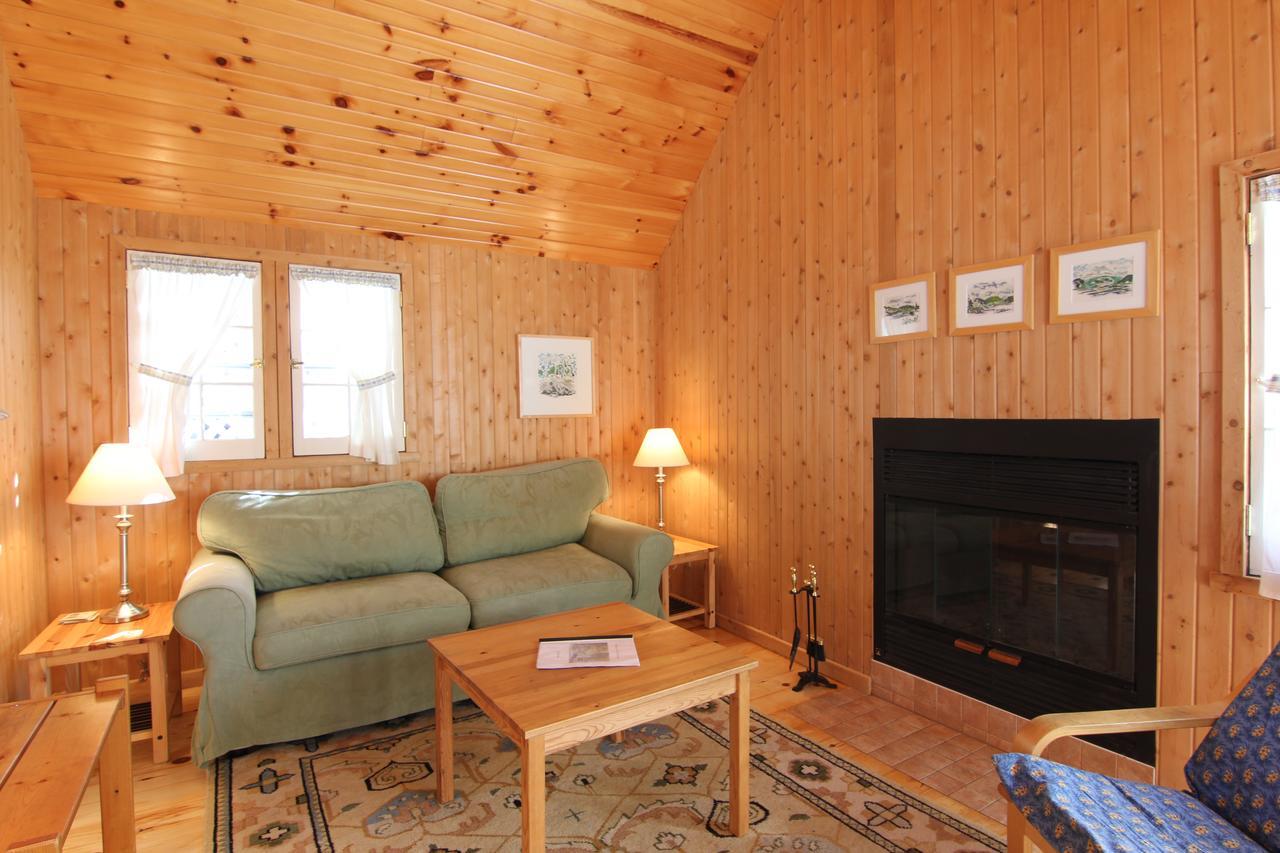 Birch Cliff Lodge On Baptiste Lake Highland Grove Ngoại thất bức ảnh